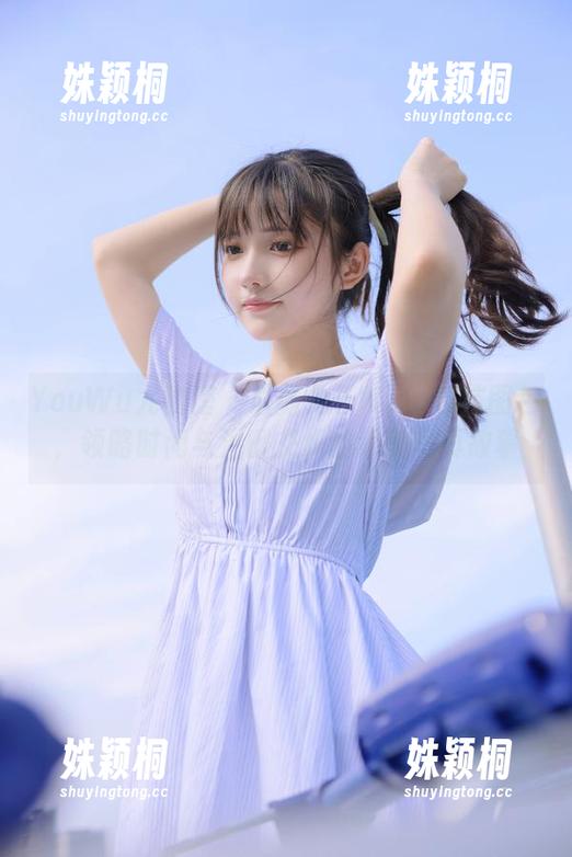 YouWu尤物馆 - 最新兔子Nina棉袜图包，领略时尚与温暖交织的绝美写真故事