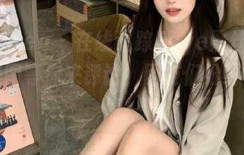 beautyleg – 在线追踪Faye黑丝，超高人气美图等你来评论，网友们纷纷点赞不停！