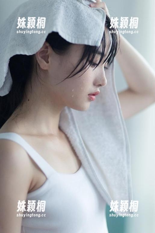 beautyleg - Mia的灰丝写真，高清下载带你领略时尚与艺术的碰撞
