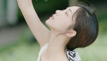 beautyleg – 无尽魅力：Sara自拍作品合集分享，记录她的时尚与个性