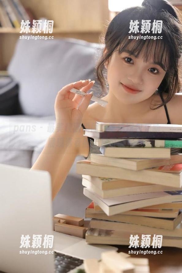 pans - 最美校园瞬间！李沫图包更新，展现青春的无尽可能！