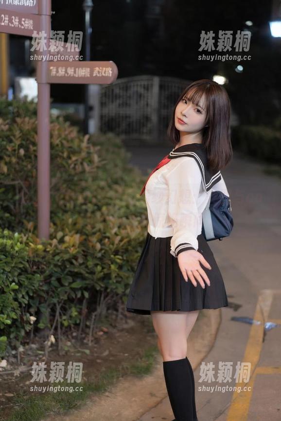 yuuhui玉汇 踏入yuuhui玉汇的婚纱幻想:美图与cos的交织呈现惊艳瞬间