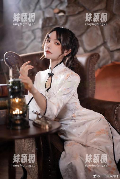 一千只猫薄禾 清新活力!获取一千只猫薄禾短裤写真图包