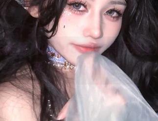 让一笑芳香沁的Sugar图集点亮生活，免费下载全新作品！