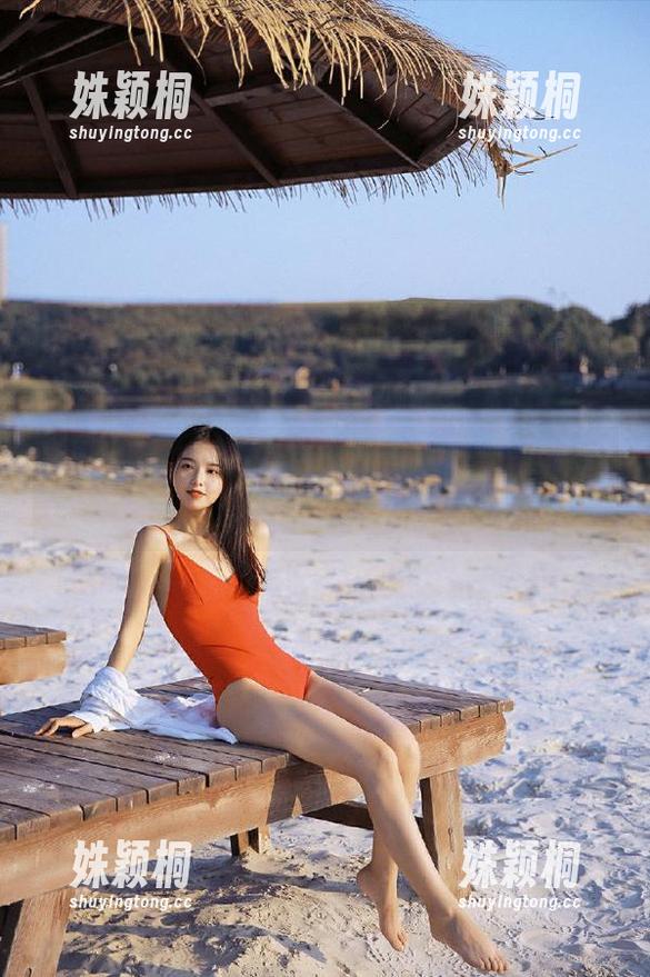 丽柜 - 迷人的AMY天使，无圣光写真展现温暖灵魂之美！