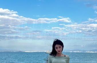 丽柜 – 团子礼服图集：每一张都是一段故事，珍贵资源带你领略她的时尚魅力！