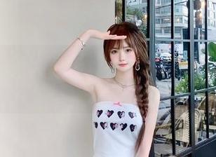 丽柜 – 在子晴的皮衣写真合集里观看她的无限魅力，时尚从未如此简单！