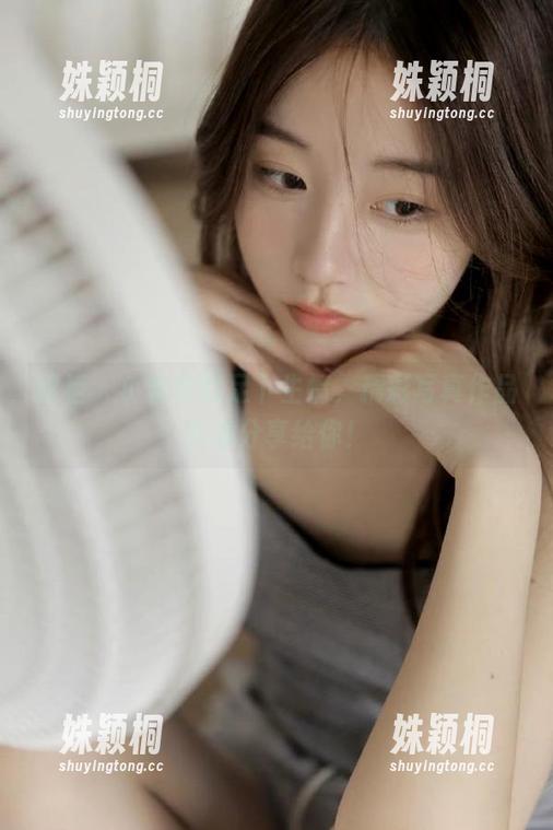 丽柜 - 小智贤的足下生情，精彩写真作品合集分享给你！