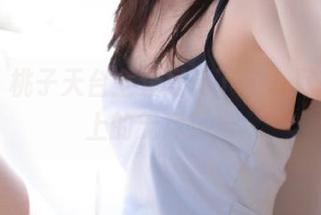 丽柜 – 桃子天台全套写真下载，尽享天台上的无尽风光