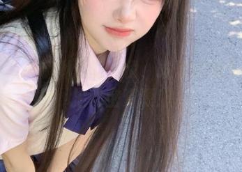 丽柜 – 追随琳达的步伐，发现剧情中的私拍秘密资源！