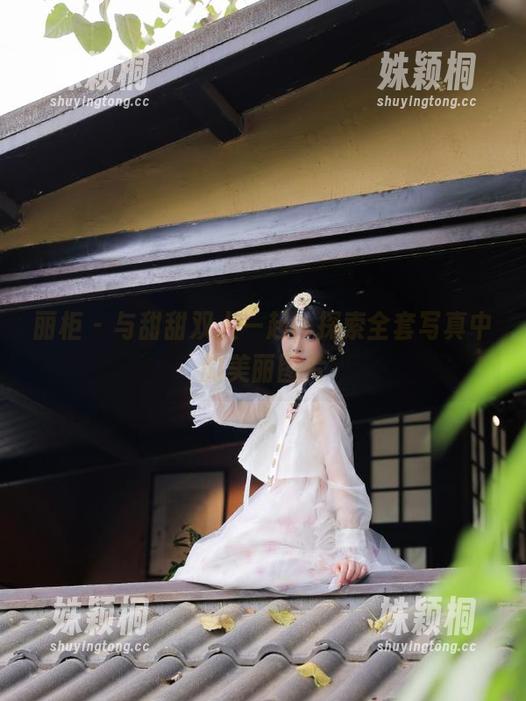 丽柜 - 与甜甜双人一起，探索全套写真中的美丽图片