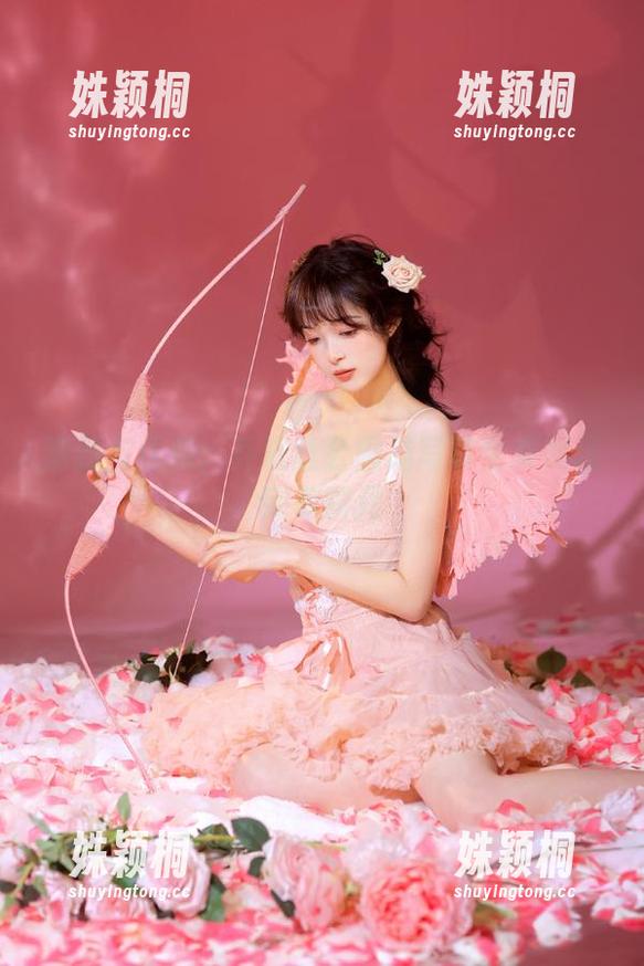 清新与优雅：乔依丝公园篇写真全集展现完美瞬间