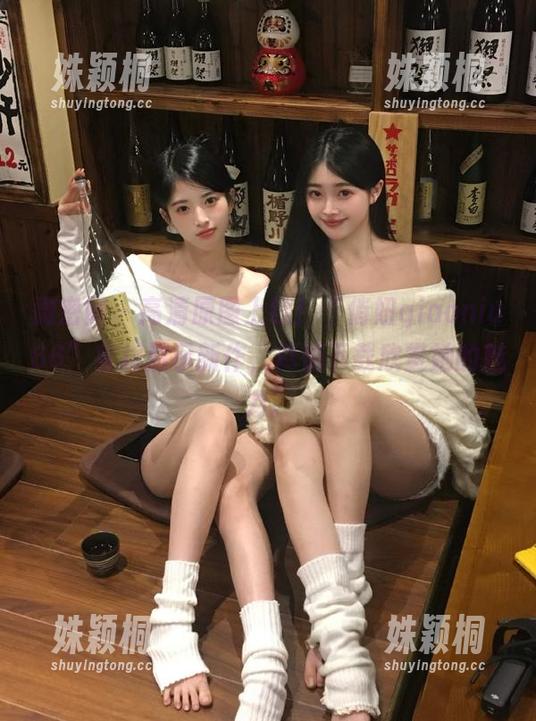 俏妞qiaoniu66 微密圈 - 高清原图上线!“俏妞qiaoniu66”身材展示新作,尽情下载欣赏她的魅力。