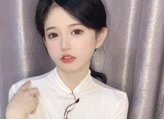 倦倦喵姐姐的私房写真挑战：打破常规，重塑你对美的理解与定义