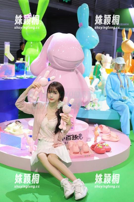 克拉女神-YOYO 克拉女神 - 分享YOYO的高清秘密写真,感受她的摄影激情与梦想