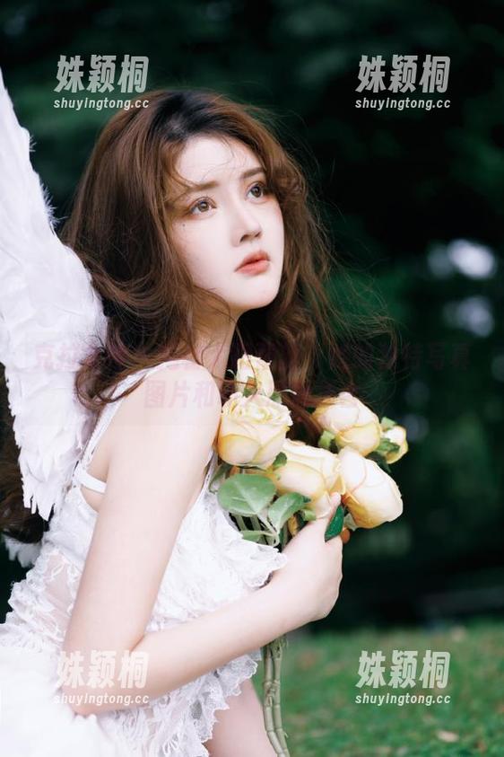 克拉女神-大阳 克拉女神 - 揭秘大阳蕾丝:她的独特写真图片和动人原图集合