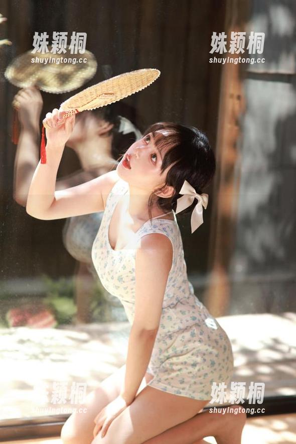 克拉女神-赵雨静 克拉女神 - 粉色的幻想:赵雨静美图套图带你感受她的独特魅力!