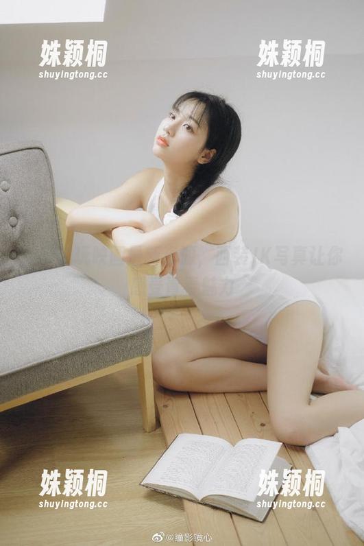 探索兔玩映画最新资源，西装JK写真让你感受青春魅力
