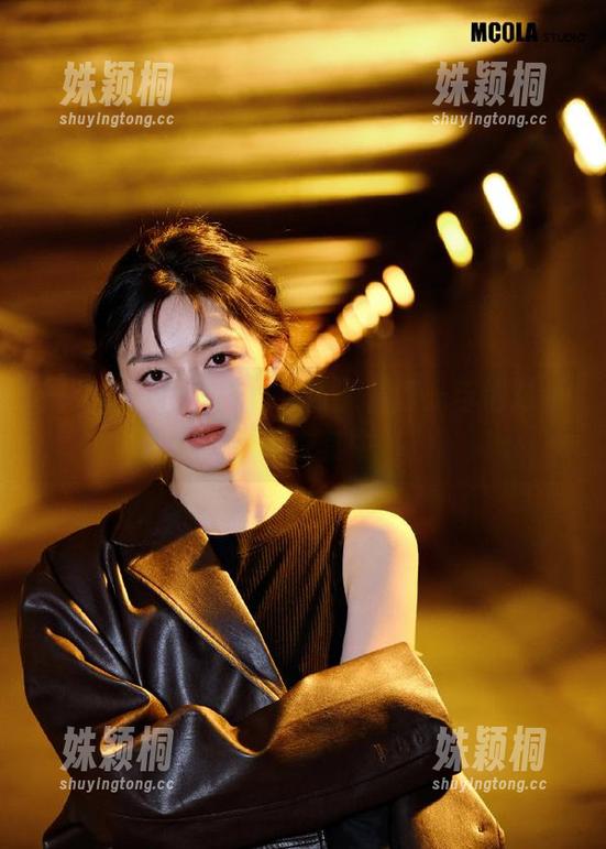 探秘兔玩映画的图包资源，灯光与绝对领域尽在其中