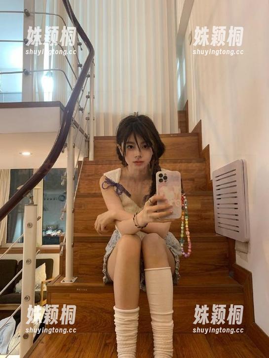 初夏女神-柒柒 初夏女神 - 看柒柒如何将古往今来变为无圣光美图的艺术盛宴