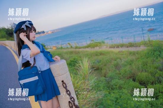 免费欣赏原图！探索“咬一口兔娘”的霞泽美游写真，捕捉她的动人瞬间！