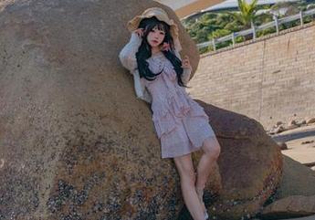 探索“咬一口兔娘”的无圣光世界，连体衣图片让人心动不已