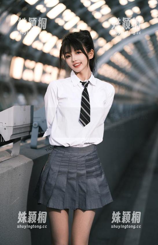 嗲囡囡-流氓小巫女 嗲囡囡 - 走进流氓小巫女的无圣光写真展,感受肉丝艺术的绝美诱惑