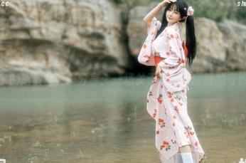 失眠小宁的短裤写真集分享：一场关于时尚与睡眠的奇妙旅程！