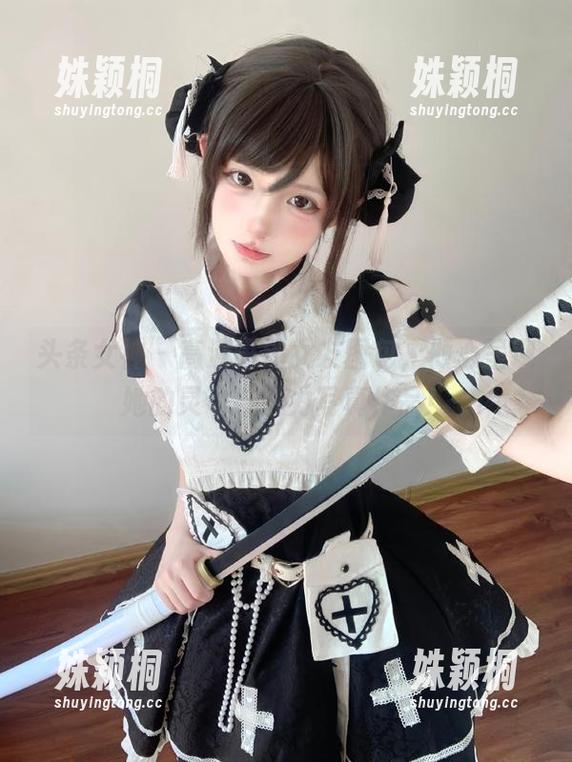 头条女神-语溪 头条女神 - 高清语溪女友图包,倾心呈现她的灵动与魅力写真作品!