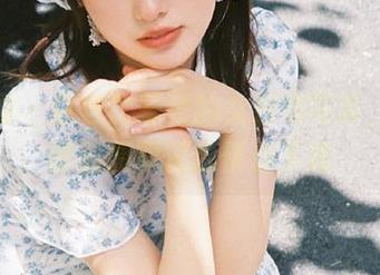 微密圈 – 白色比基尼的女刺客写真，绝美时刻原图资源供你下载