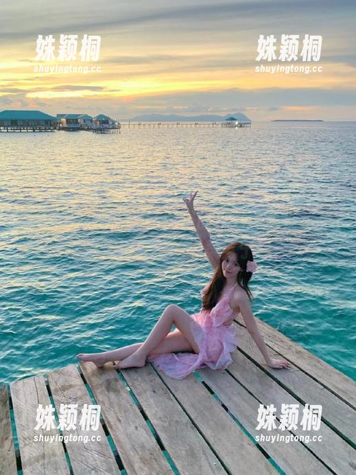 学妹加速跑-小云 学妹加速跑 - 清新脱俗的小云,高清写真展现浴缸里的温柔与宁静