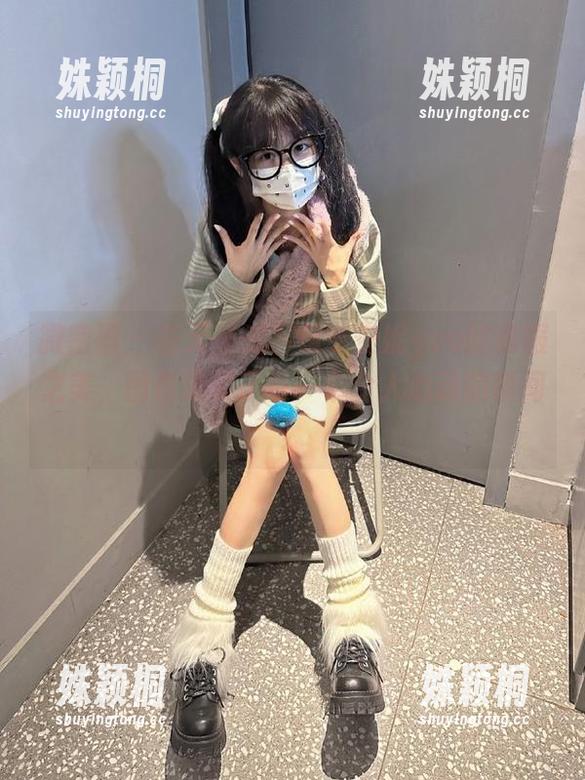 安妮yoo 微密圈 - 在无圣光下感受安妮yoo的和服之美,图包记录了每一个令人心动的瞬间!
