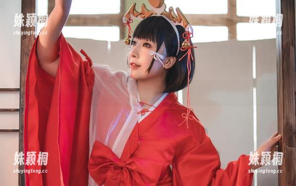 小容仔咕咕咕w 来自小容仔咕咕咕w的高跟鞋魔力:不可错过的时尚写真图片合集