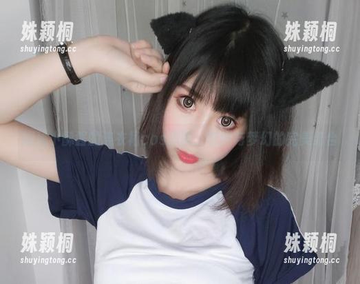 探秘小酥酱的连衣裙cos原图，时尚与梦幻的完美结合