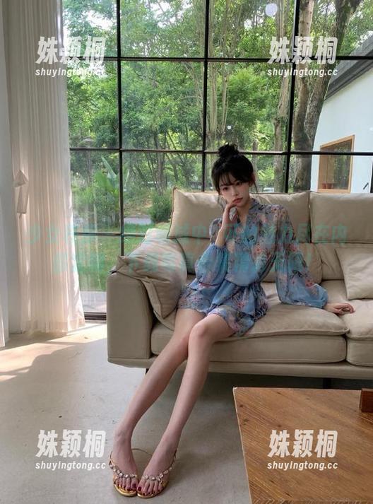 少女秩序 - 绝对领域中晞可的魅力尽在内部定制，下载写真合集精彩无限！
