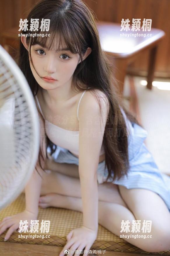 尤果网-含含 尤果网 - 独家分享:含含空姐的时尚写真图包,流行风格一网打尽