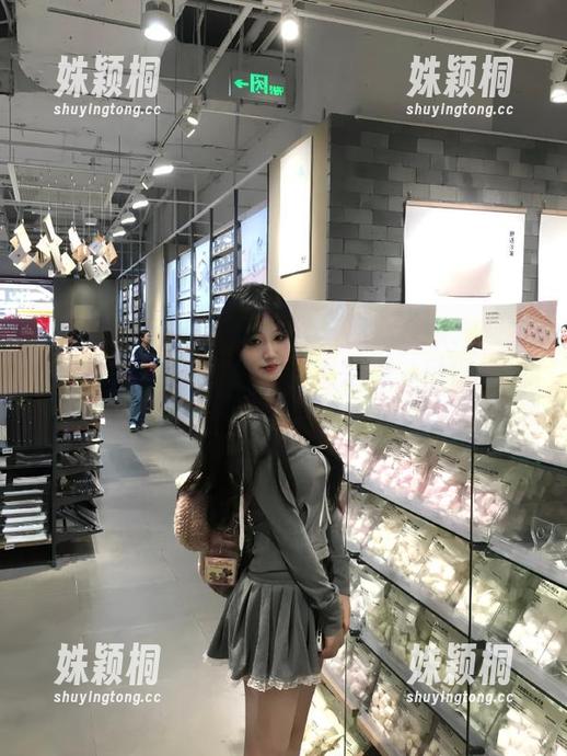 左公子666 微密圈 - 精选左公子666视频合集:图集展示她的艺术视角与个人魅力,值得细细品味