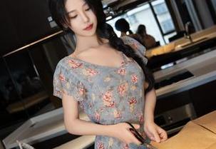 抖娘利世黑肚兜写真图包，简单却让人无法自拔的美丽陷阱！