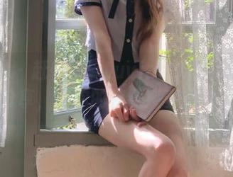 推女神 – 赶快看！Luvian本能最新网袜写真分享，让你的视觉感受焕然一新！