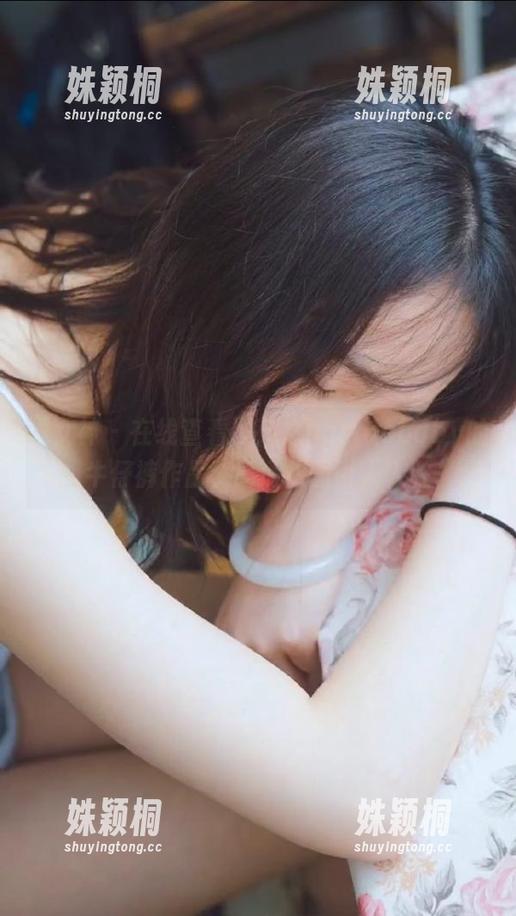 推女神 - 在线查看岑苑之barbiebaby的牛仔裤作品，高清构图引人入胜