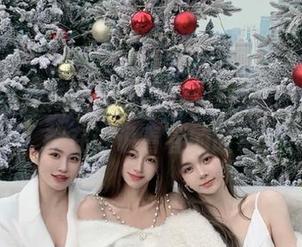 推女神 – 琪琪qlql校服写真：每一张照片都在诉说青春的故事