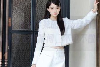 星颜社 – 李柯颖学妹的最新套图上线，记录下她最美的瞬间，不见不散哦！