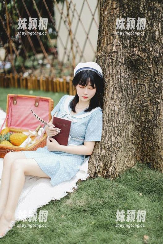 是依酱呀 是依酱呀的夏天恋曲:展现无限创意的华丽cos作品!