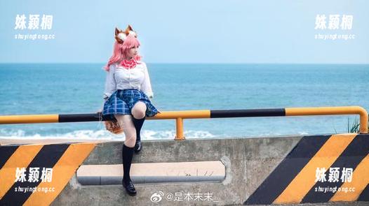 定制泳衣作品，在是本末末的镜头下焕发新生趣味