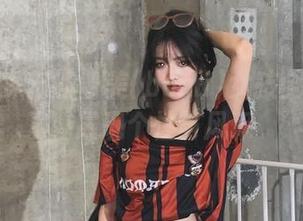 细腻而深刻的普美(bomi)女孩全套写真，展现个性与风采