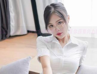 不容错过的美！杏子夫人修女全套写真原图，带你探索内心的宁静与力量。