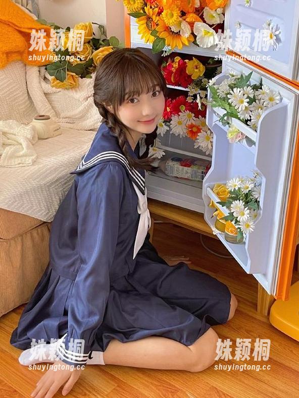 不容错过的视觉盛宴：森萝财团死库水踩物50D白丝写真图库限时分享！