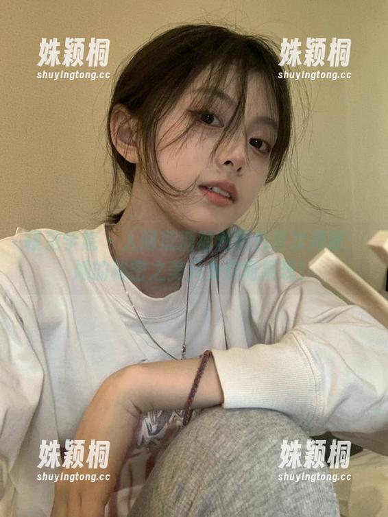 模范学院-人间荒糖 模范学院 - 人间荒糖福利图包首次揭秘:她的秘密之美只为你而展现!