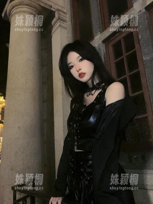 清水由乃的职业装写真原图免费分享，升级你的职场风格！