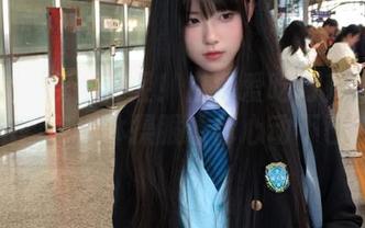 挑战你的视觉神经！白莉爱吃巧克力的私拍图包，体操服让你心动不已！